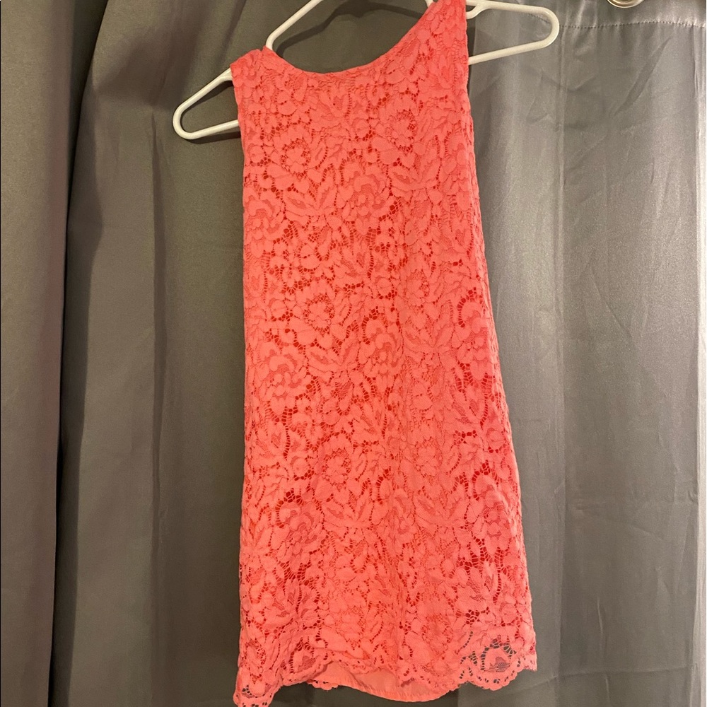 Beautiful, wedding-fun, coral lace dress